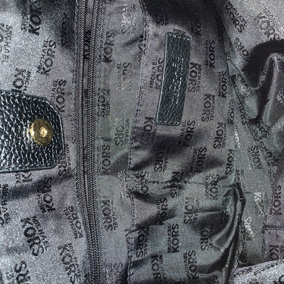 Michael Kors purse - Picture 8 of 8